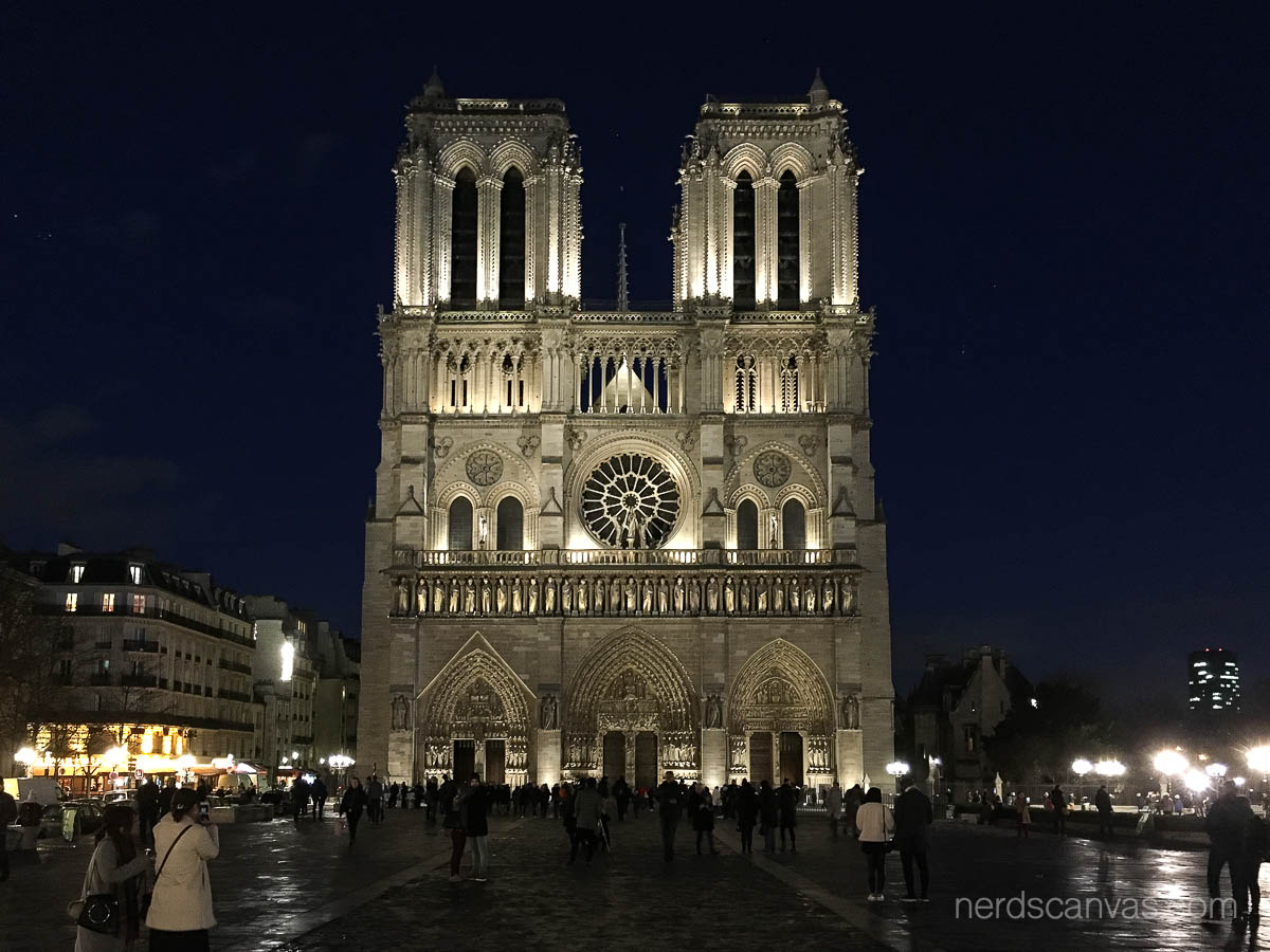 he Parvis of Notre-Dame after the rain